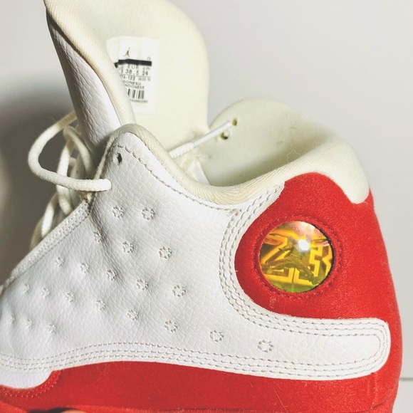 Jordan 13s Retro OG Chicago - Picture 2 of 5